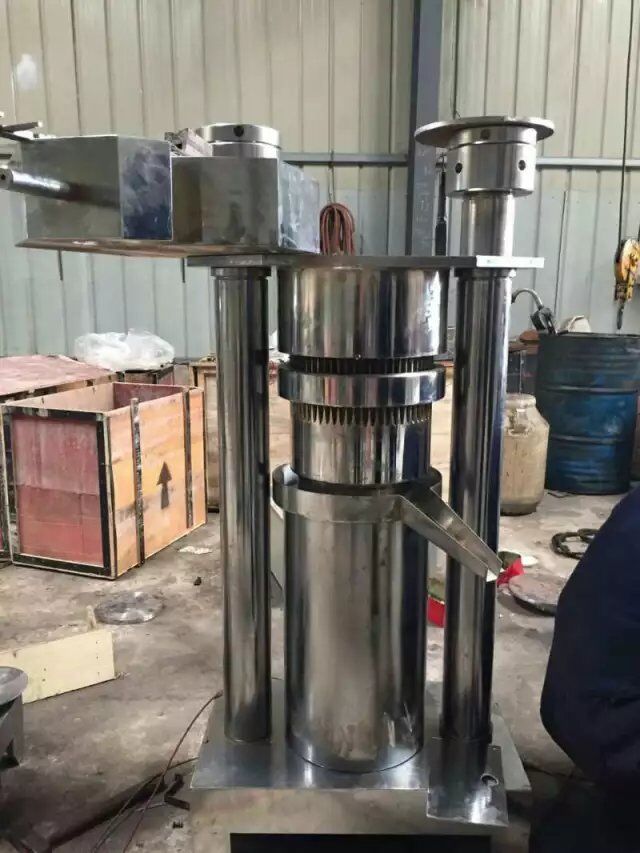Sesame oil extraction workshop machine